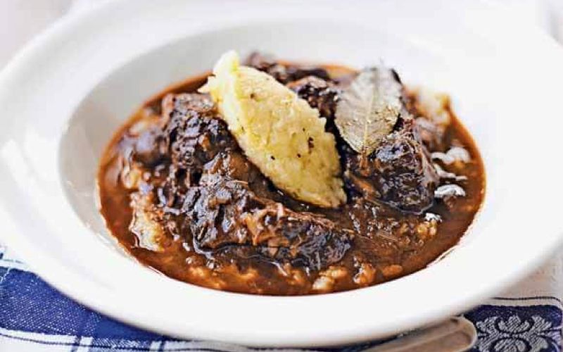 Beef bourguignonP111-113