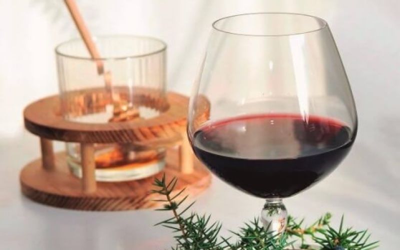 BRIN-VINOMED-05_558x620_acf_cropped