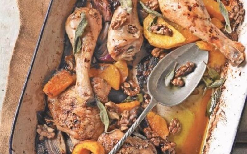 Pecen-piscanec-z-buco-zajbljem-in-orehi_558x620_acf_cropped