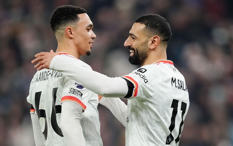 Trent Alexander-Arnold Salah.jpg