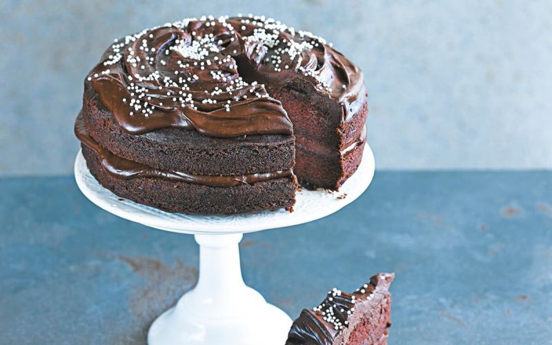 Avokadova čokoladna torta brez glutena