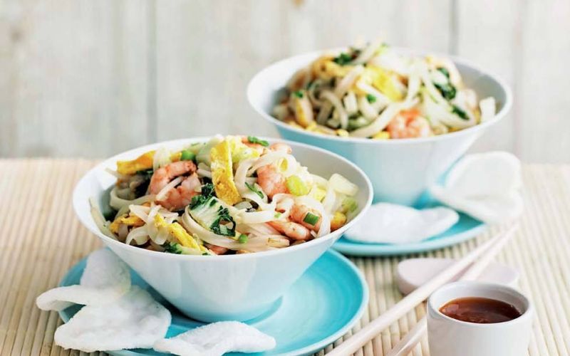 one pan prawn pad thai