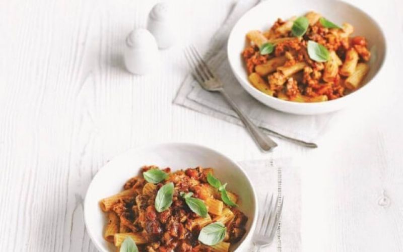 testenine-s-puranjo-bolonjsko-omako_558x620_acf_cropped