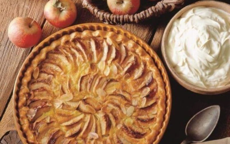 jabolcna-pita-z-mandlji_558x620_acf_cropped