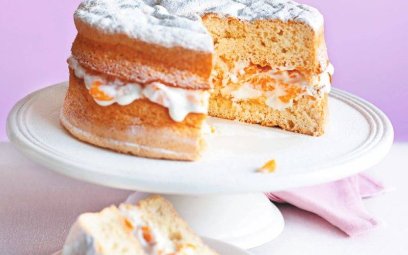 Biskvitna torta z mandarinami