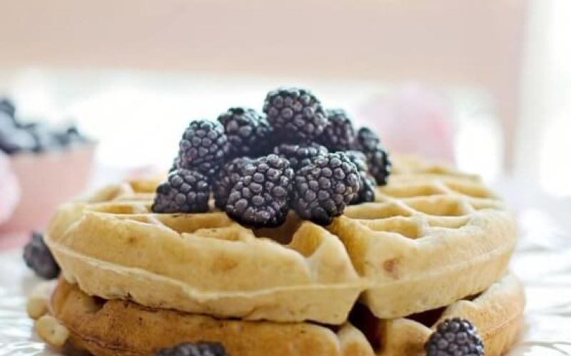 waffles-5192625_1920_558x620_acf_cropped