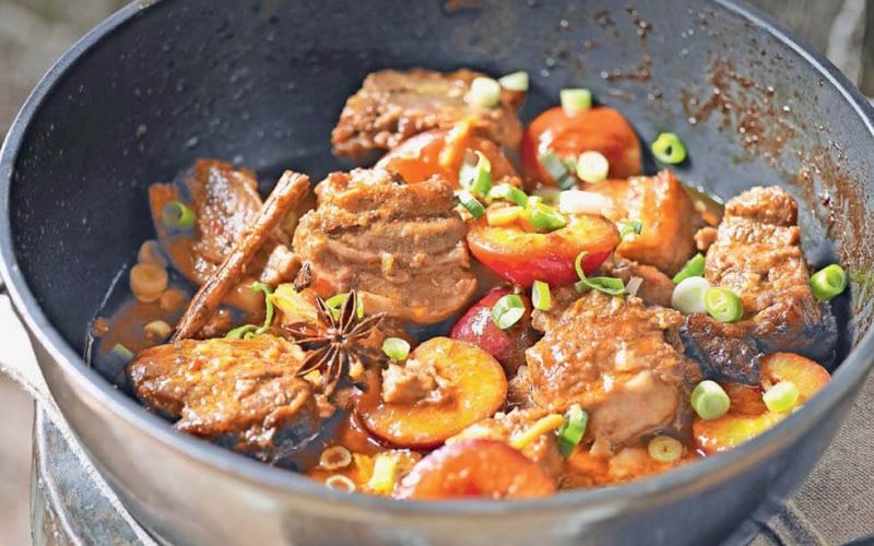 braised pork with plums
