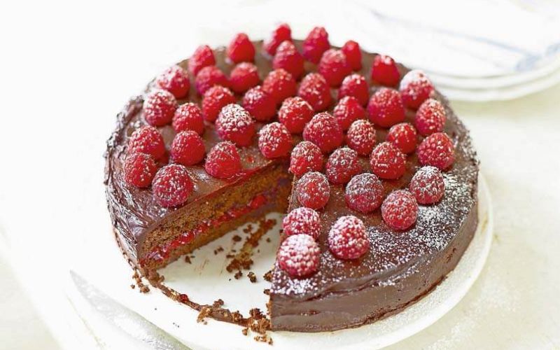 raspberry sachertorte