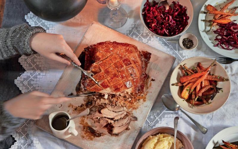 JAMES MARTIN'S BONFIRE NIGHT DINNERSLOW-ROAST PORK SHOULDERMUSTARD MASHHONEY-ROASTED CARROTSQUICK PICKLED CABBAGE
