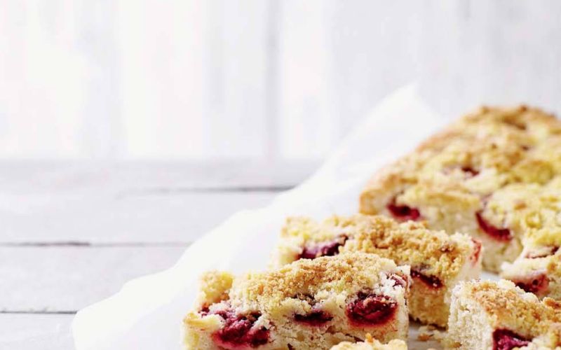 raspberry and apple crumble squarescooks notes