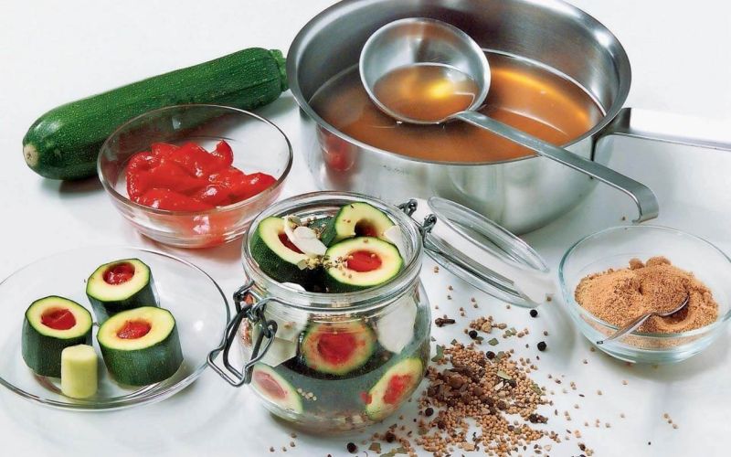 Zucchini, EingelegteeinseitigProd. 8/012001 06 27