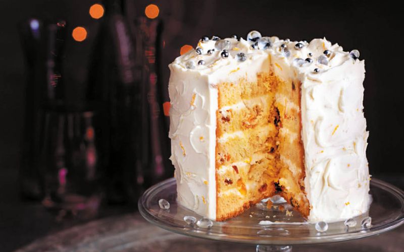 torta iz panetona z maskarponejevo kremo