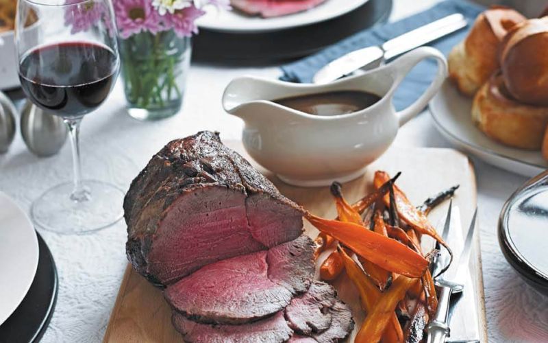 goveja pecenka s korenjem in preprosto omako