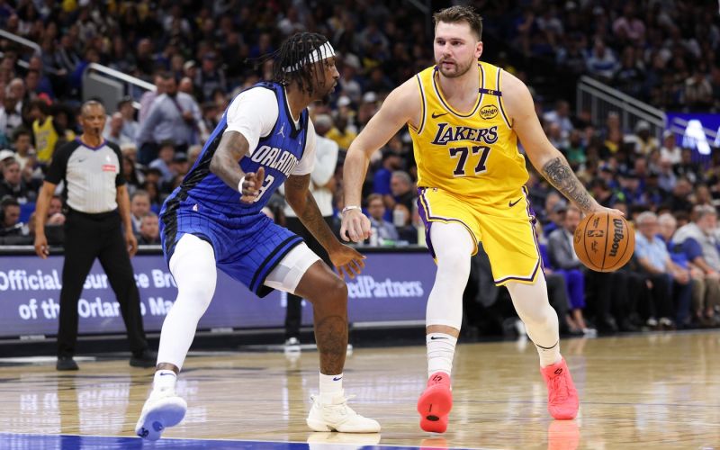 luka doncic lakers orlando.jpg