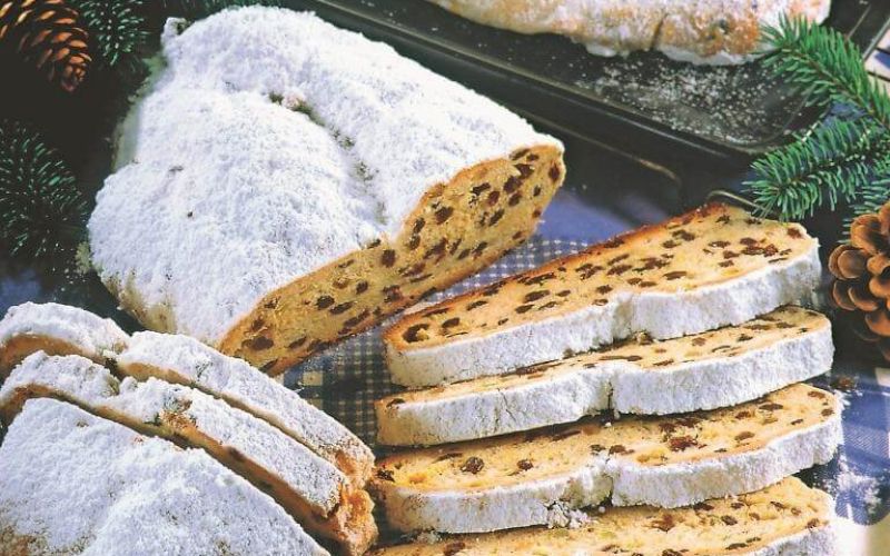 rozinov bozicni kolac-stollen A