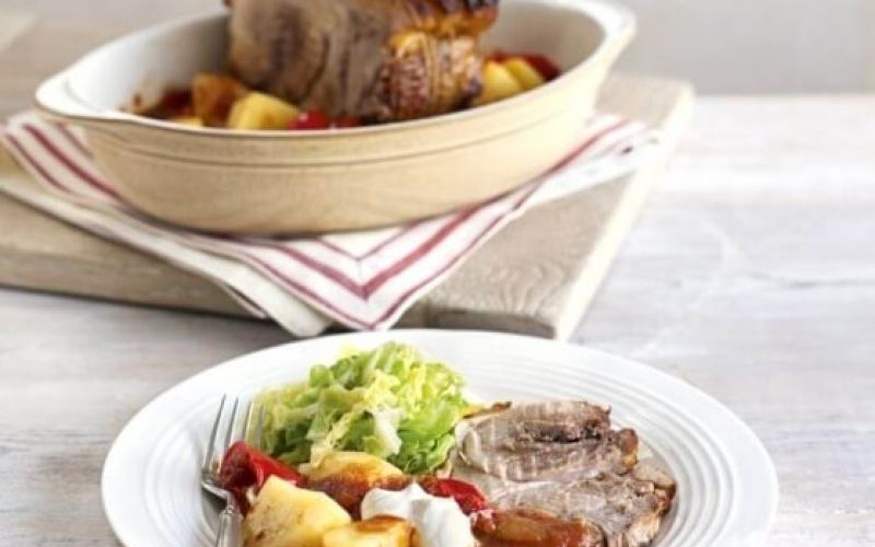 dusena-svinjska-pecenka_558x620_acf_cropped