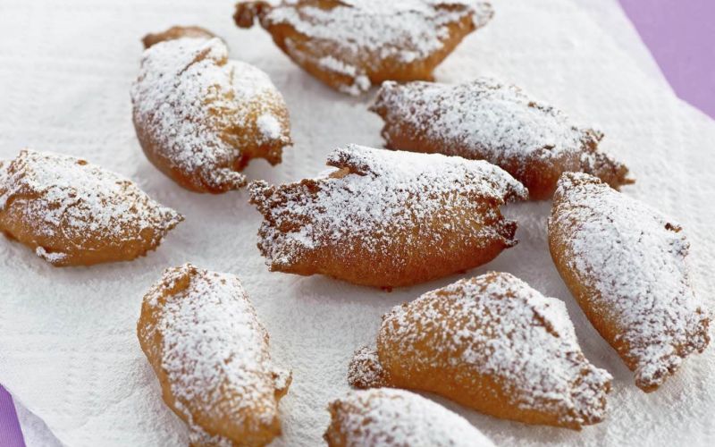 miske s slivovo marmelado