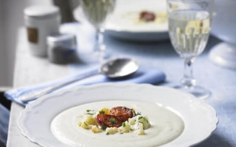 cvetacna-juha-s-klobaso_558x620_acf_cropped