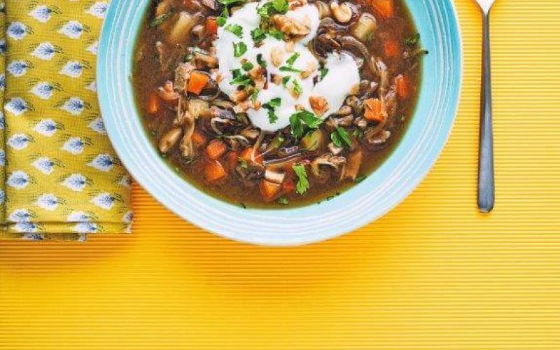 GFO0118-HDP-Lunch-MushroomSoup_020227