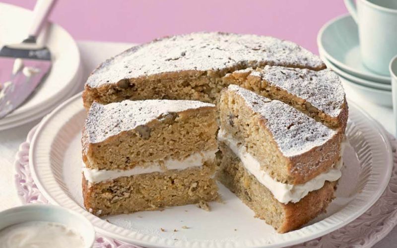pastinakova torta z javorjevim sirupom