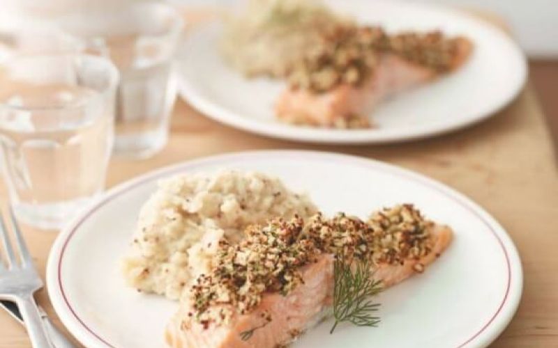 Oblozeni-losos-s-pirejem-zelene_558x620_acf_cropped