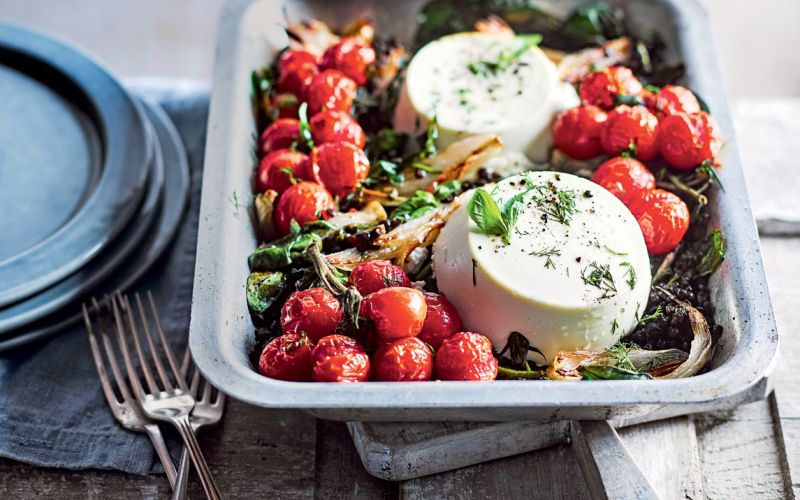 Rikota z lečo in pečenimi češnjevci