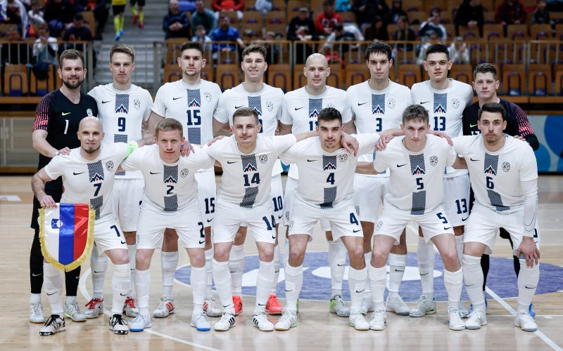 slovenija futsal.jpg
