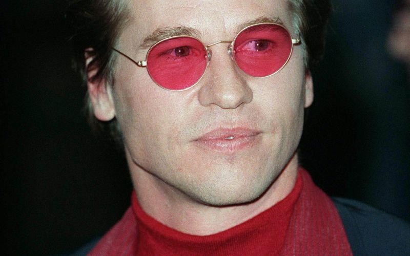 Val Kilmer (1959–2025), eden najbolj vsestranskih igralcev, ki je svojo pot začela v osemdesetih,
