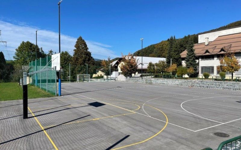 Igrišče Škale.jpg