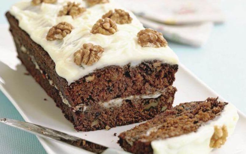 korenckov kolac z vaniljevim nadevom