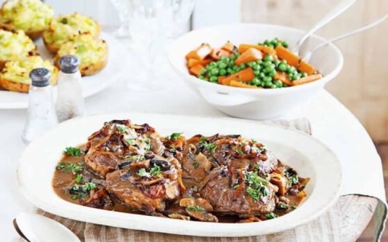 goveji-bocnik-v-cebulni-omaki_558x620_acf_cropped