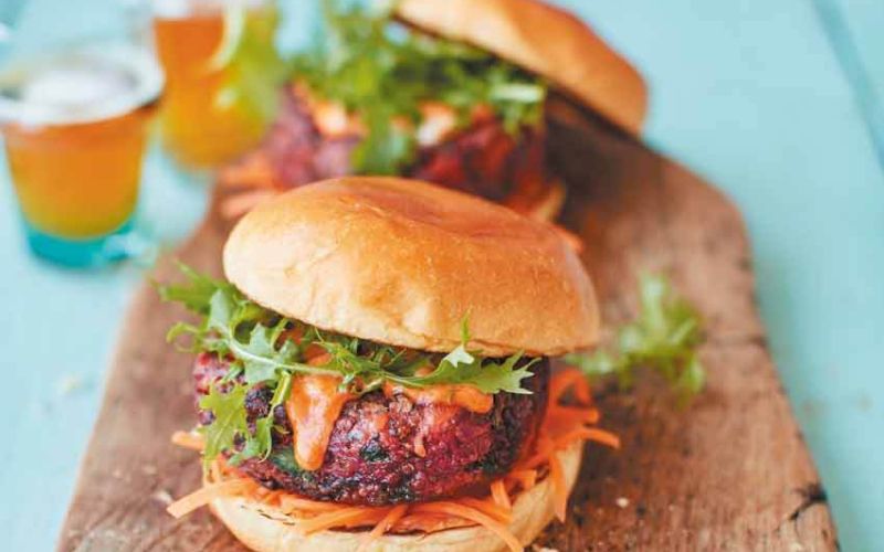 v 14 burgerjih okrog sveta 4-72