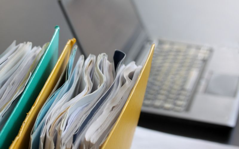 dokumenti, računalnik, dom