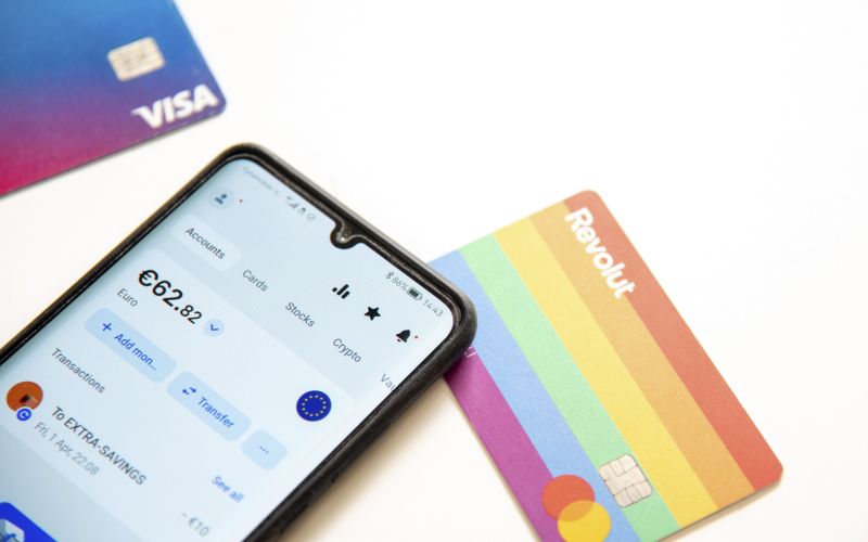 revolut, neobanka