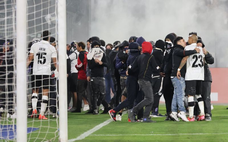 colo colo fortaleza.jpg