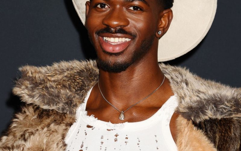 Lil Nas X - Priljubljeni raper razkril, da je bila paraliza nenadna