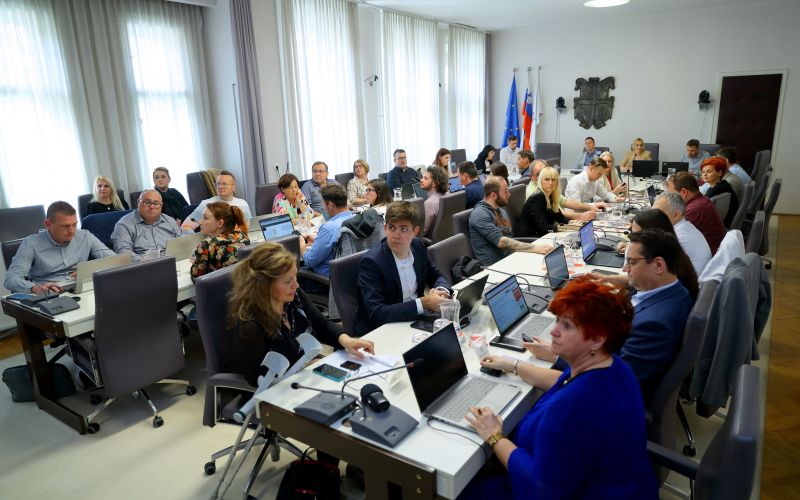 cg_zakljucni_racun_mestni_svet.jpg