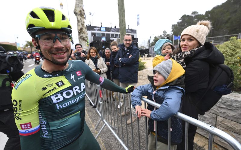 lora klinc roglic.jpg