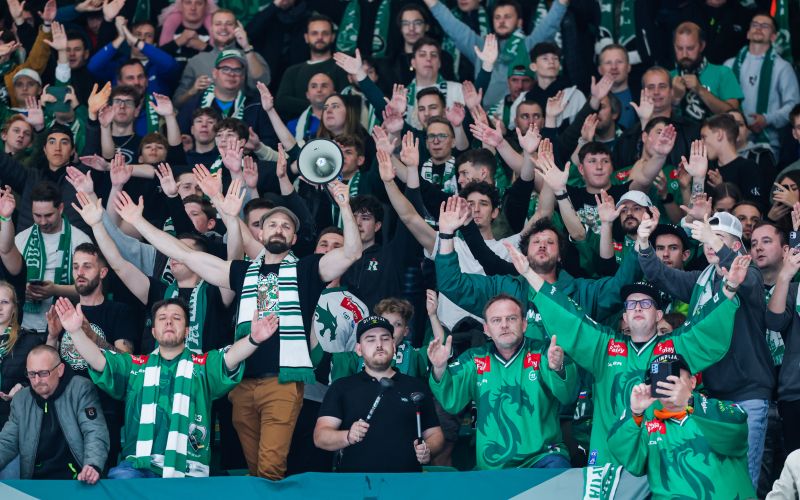 olimpija hokej navijaci 25 af.jpg
