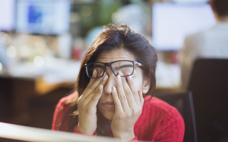 utrujene oči, računalnik.jpg