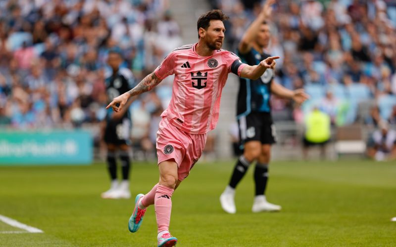 lionel messi 25 pm.jpg
