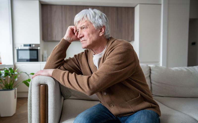 demenca, možganska bolezen, osamljenost, zrela leta