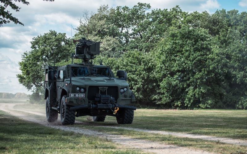 simbolična, slovenska-vojska, vojaki, esd, enota-za-specialno-delovanje, specialna, oklepno-vozilo