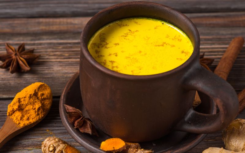 Mleko s kurkumo
