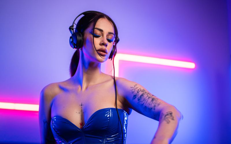 Estora, Gaja Prestor - Estora je alter ego pevke Gaje Prestor.