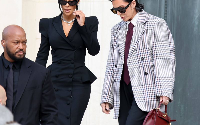 Kim Kardashian - Kim Kardashian je na sodišče pospremila mama Kris Jenner .