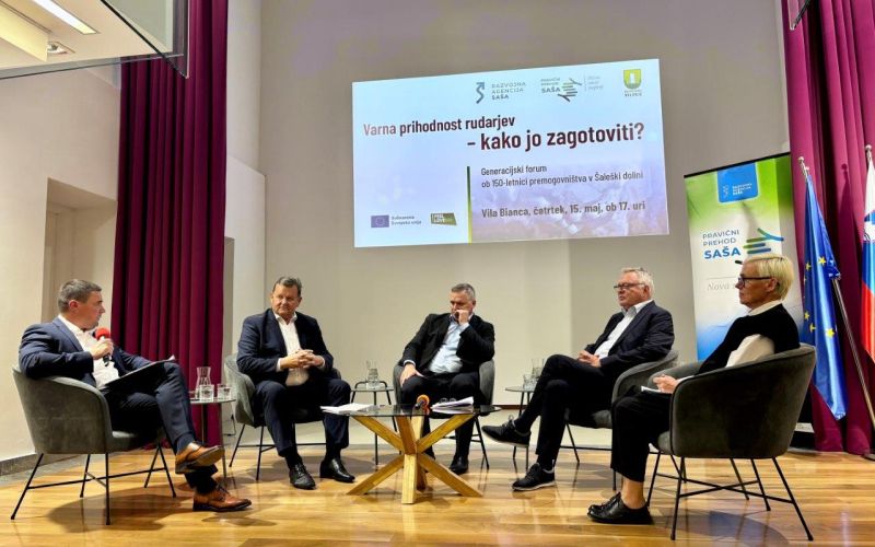 okrogla miza forum 15 5 25m.jpg