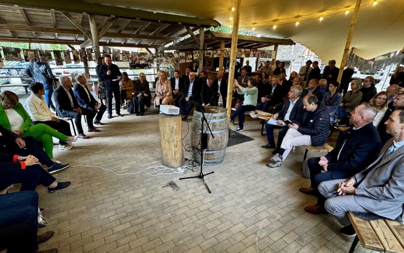 Popoplavna obnova kamp menina.jpg