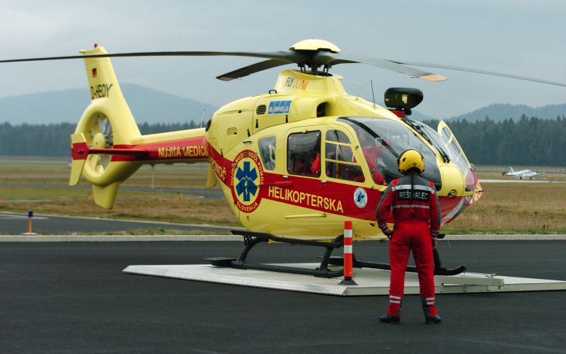 reševalni helikopter.JPG