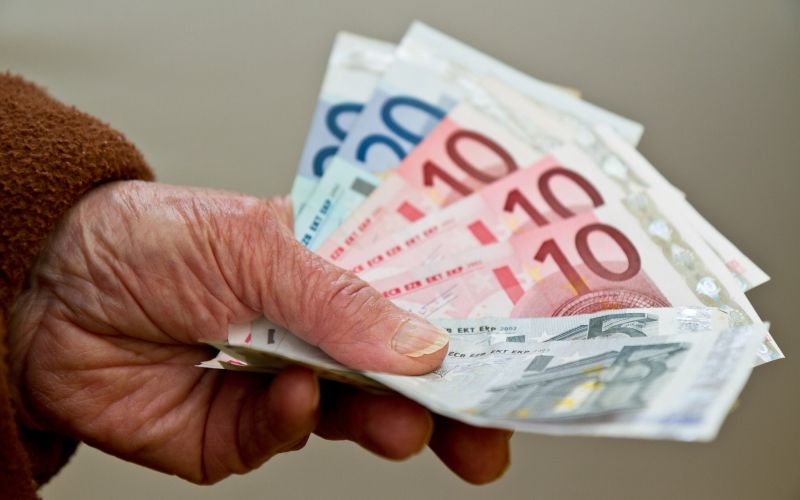 Pokojnina, upokojenci